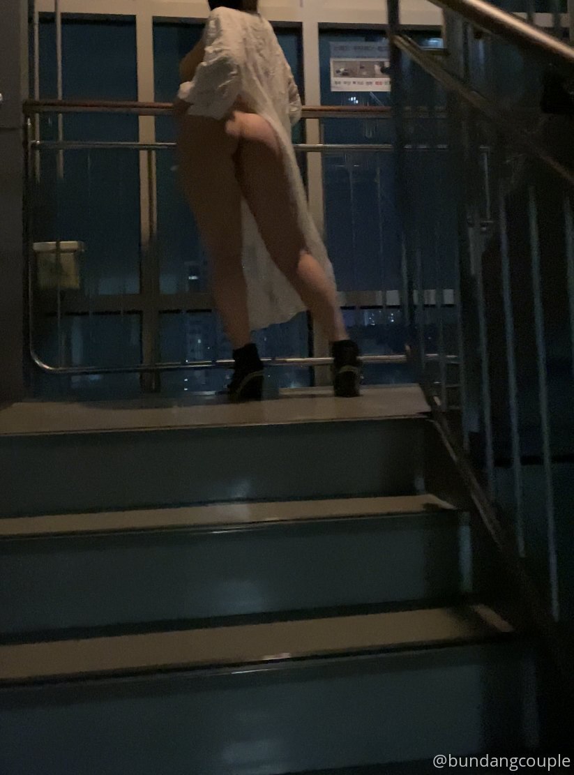 【2023-09-14】slave girl inside the suitcase