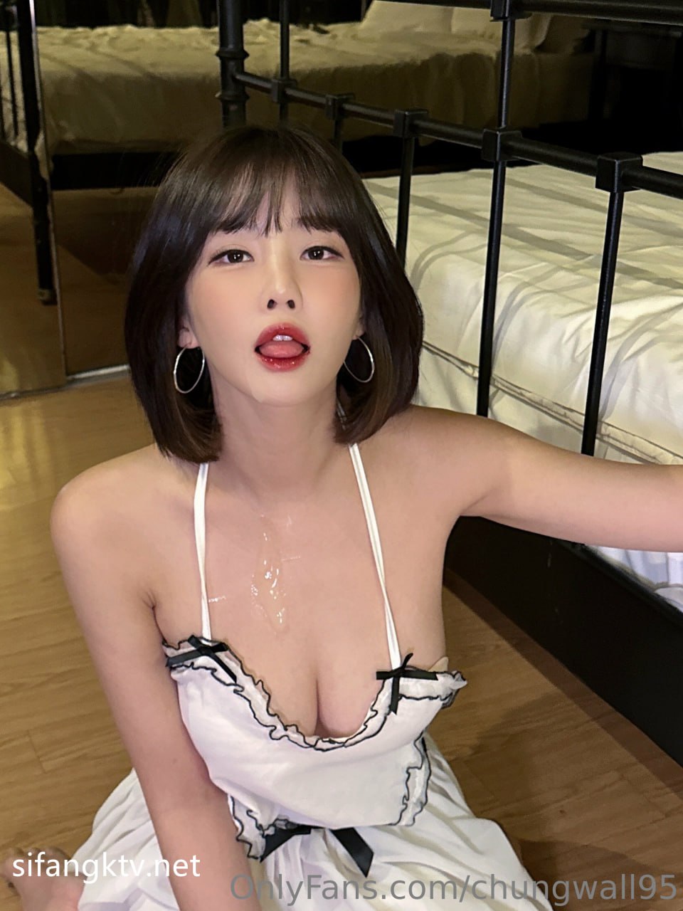 【2023-11-12】Fucking a succubus cosplay girl 1